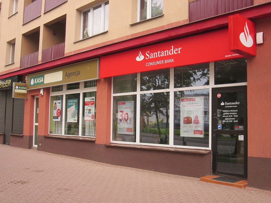 Jak banki bogacą się na koronawirusie?